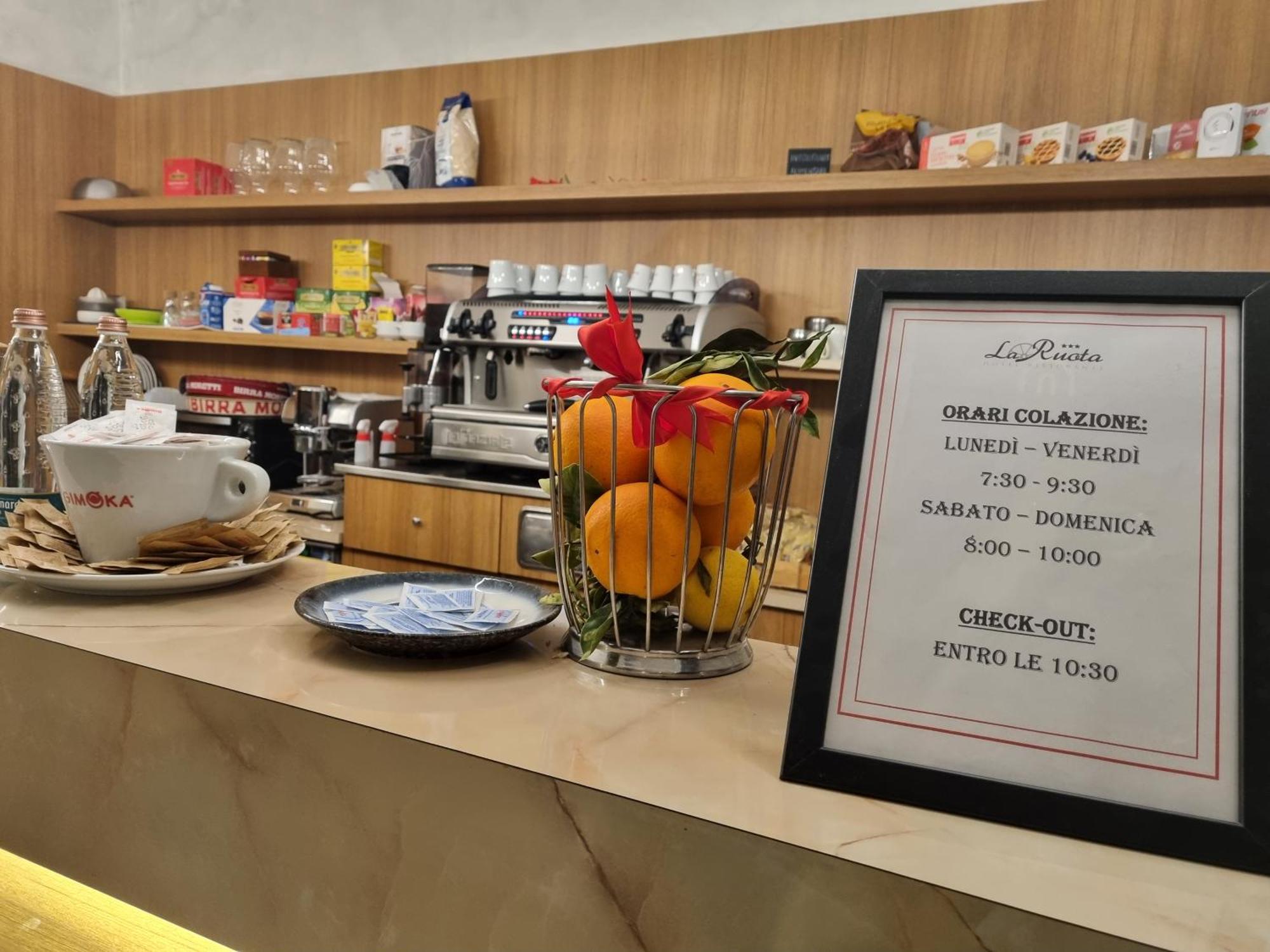 La Ruota Hotel Morbegno Kültér fotó